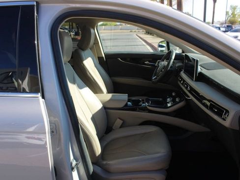 Used 2022 Lincoln Nautilus Reserve w/ Equipment Group 202A AWD/4WD image 15
