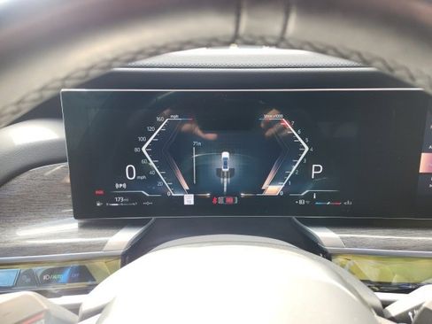 Used 2023 BMW 740i 740i w/ Parking Assistance Package image 30