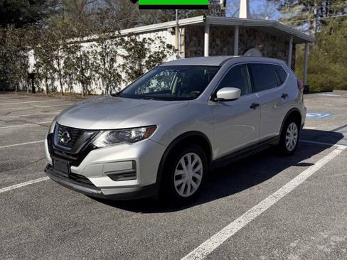 Used 2017 Nissan Rogue S w/ S Family Package FWD image 1