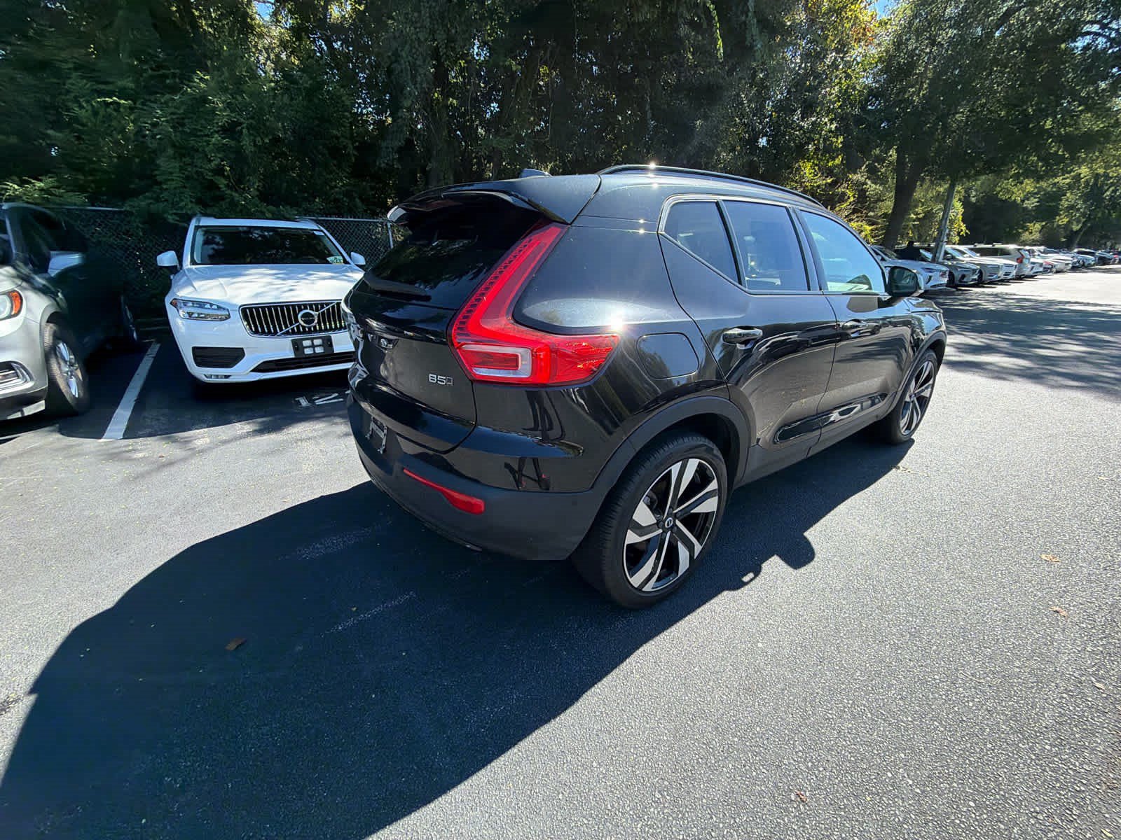 Used 2024 Volvo XC40 B5 Ultimate w/ Protection Package Premier AWD/4WD image 17