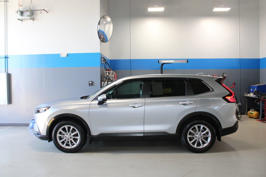 Used 2025 Honda CR-V EX-L image 10
