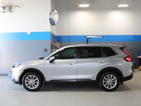 Used 2025 Honda CR-V EX-L image 10