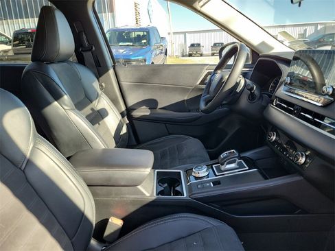 Used 2024 Mitsubishi Outlander SE image 38