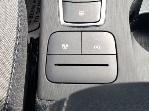 Used 2020 Ford Escape SE FWD image 22