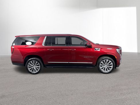Used 2024 GMC Yukon XL Denali AWD/4WD image 35
