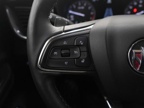 Used 2023 Buick Envision Essence image 24