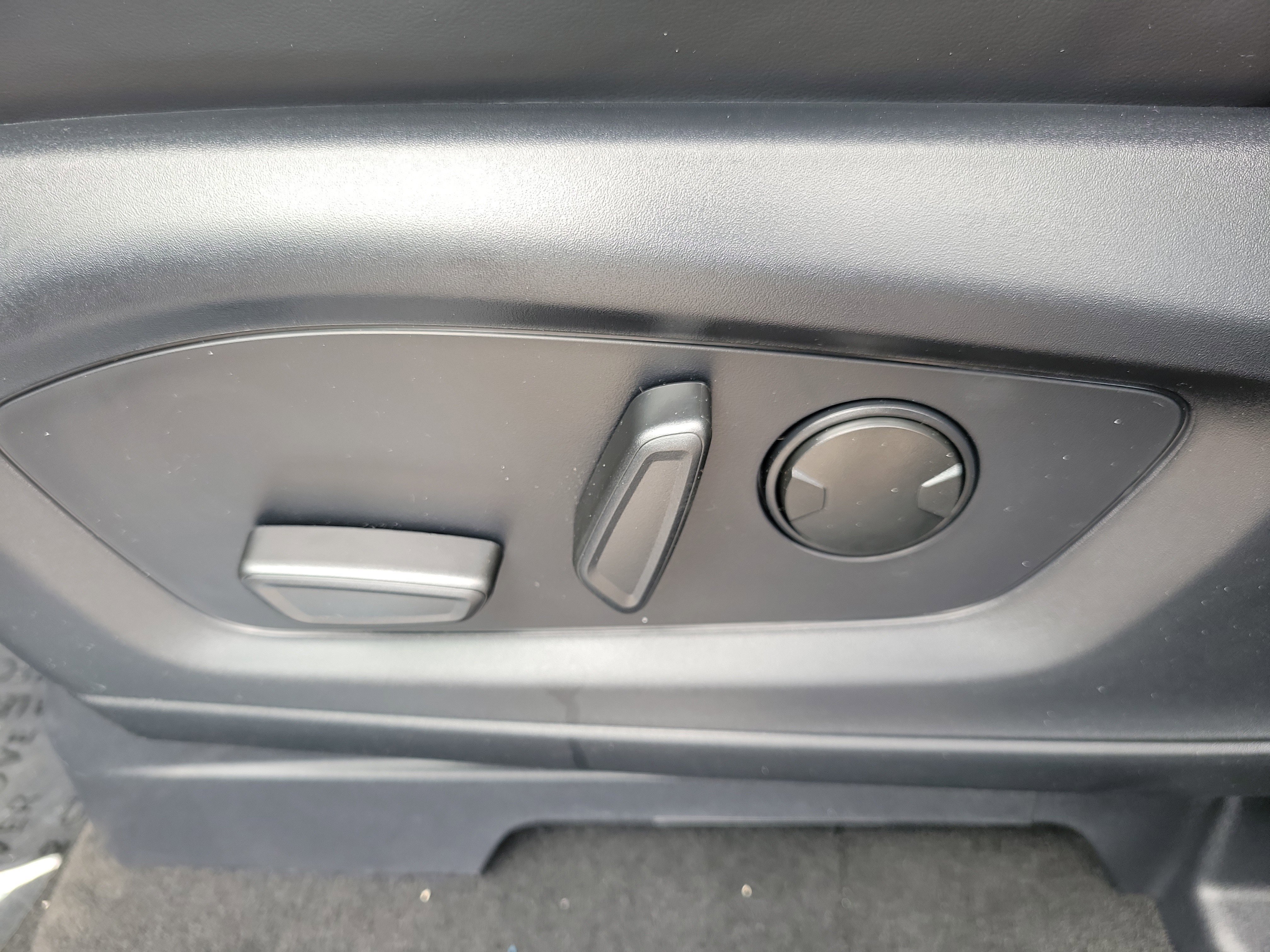 New 2026 Ford Explorer ST-Line w/ ST-Line Street Pack RWD image 19