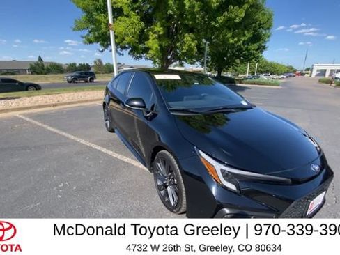 Used 2024 Toyota Corolla SE w/ SE Premium Package FWD image 2