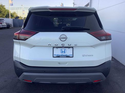 Used 2023 Nissan Rogue SV AWD/4WD image 5