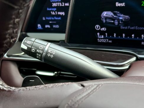 Used 2022 Cadillac Escalade Sport Platinum w/ LPO, ONYX Package image 29