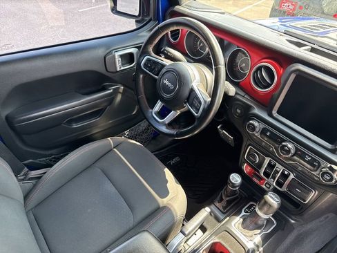 Used 2018 Jeep Wrangler Unlimited Rubicon AWD/4WD image 29