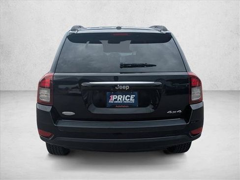 Used 2015 Jeep Compass Latitude AWD/4WD image 7
