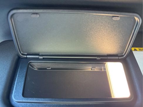 Used 2025 Toyota Tacoma TRD Sport image 26