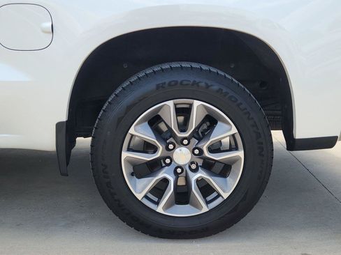 Used 2020 Chevrolet Silverado 1500 LT w/ Texas Edition RWD image 31