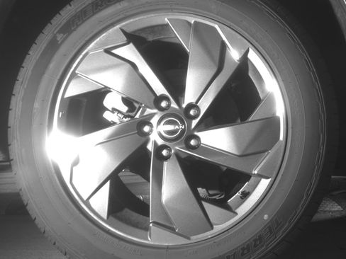 Used 2025 Nissan Rogue SV FWD image 15