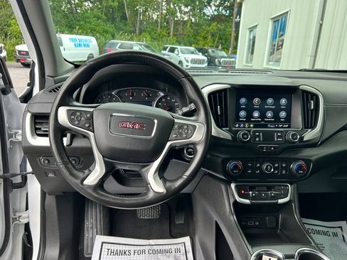 Certified 2022 GMC Terrain SLT AWD/4WD image 10