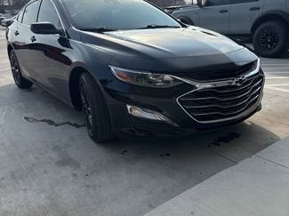 Used 2023 Chevrolet Malibu LT video 1