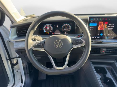 New 2026 Volkswagen Tiguan S image 10