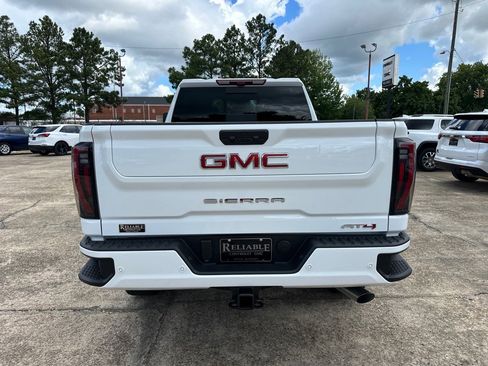 New 2025 GMC Sierra 2500 AT4 w/ AT4 Premium Plus Package image 5