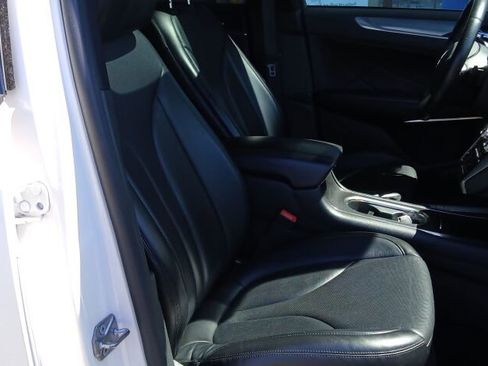 Used 2019 Lincoln MKC Reserve w/ MKC Technology Package image 14