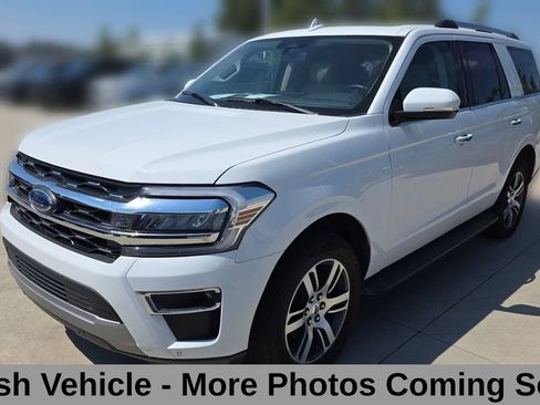Used 2024 Ford Expedition Limited AWD/4WD image 1