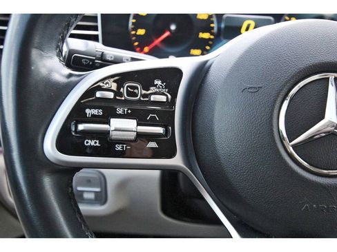 Used 2021 Mercedes-Benz GLE 350 image 13