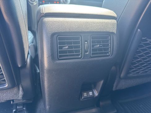 Used 2022 Toyota 4Runner Limited AWD/4WD image 23