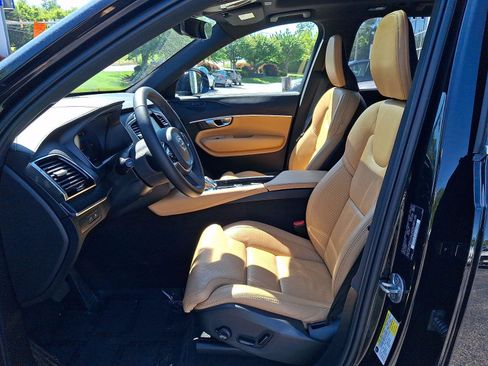 Certified 2024 Volvo XC90 T8 Ultimate w/ Protection Package Premier AWD/4WD image 15