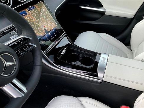 New 2026 Mercedes-Benz C 300 4MATIC Sedan image 8