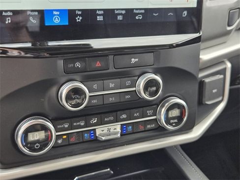 Certified 2024 Ford Expedition Max XLT image 23