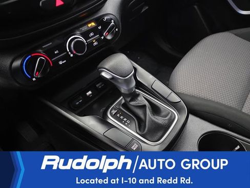 Used 2025 Kia Soul LX w/ LX Technology Package FWD image 23