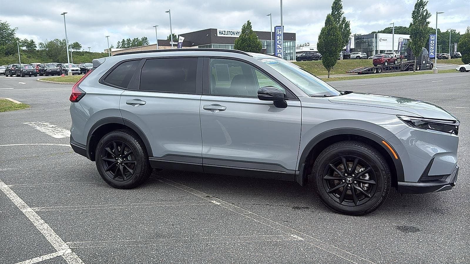 Used 2026 Honda CR-V Sport image 3