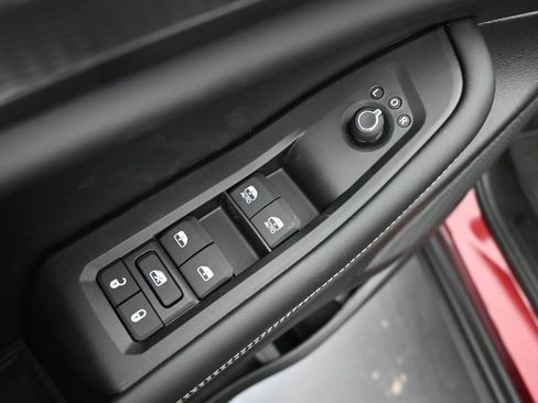 New 2025 Jeep Grand Cherokee Laredo X image 13