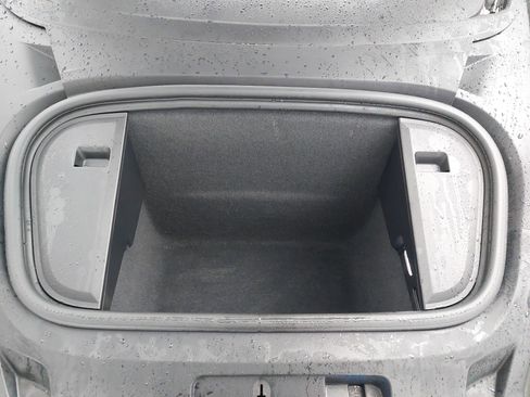 Used 2024 Porsche Taycan w/ Premium Package image 33