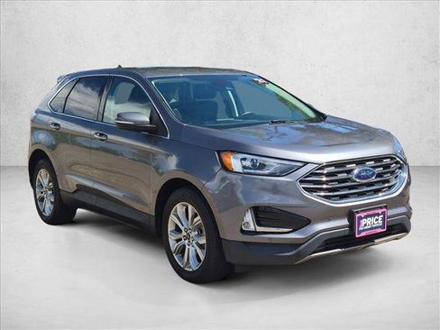 Used 2021 Ford Edge Titanium AWD/4WD image 3