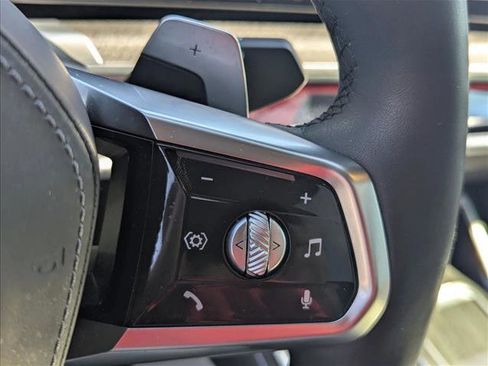 Certified 2024 BMW 760i xDrive w/ Premium Package 2 image 11