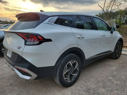 Certified 2023 Kia Sportage LX image 6