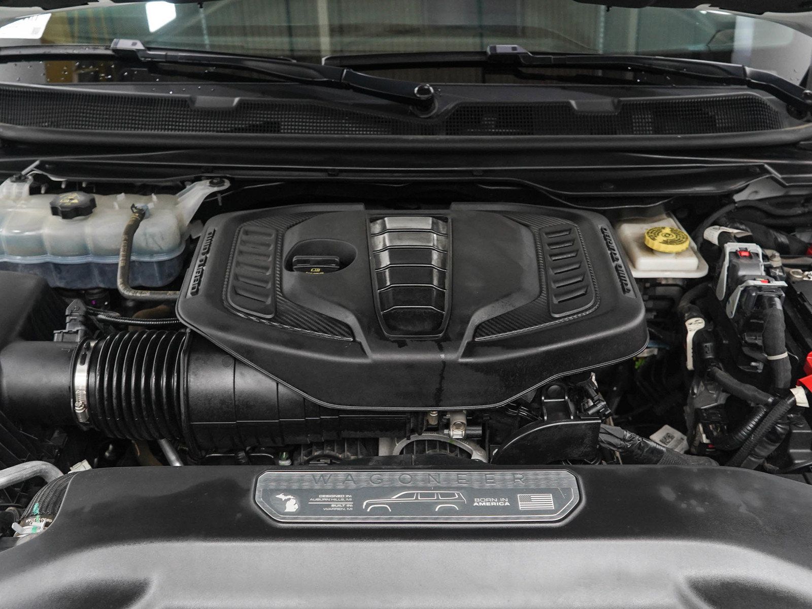 Used 2024 Jeep Wagoneer 4WD w/ Convenience Group I image 34