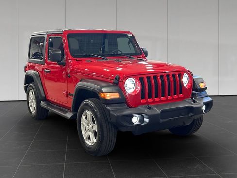 Used 2022 Jeep Wrangler Sport AWD/4WD image 7