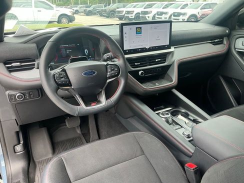 Certified 2025 Ford Explorer ST RWD image 41