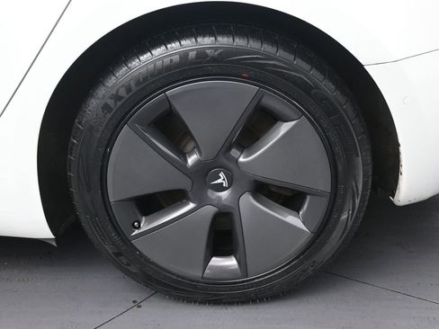 Used 2021 Tesla Model 3 Standard Range Plus image 36