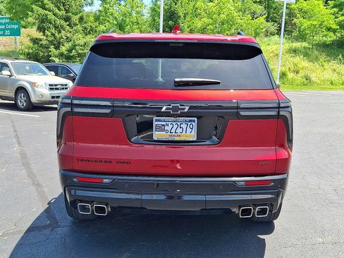 Used 2024 Chevrolet Traverse RS w/ LPO, Floor Liner Package AWD/4WD image 5