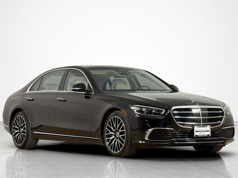 Used 2026 Mercedes-Benz S 500 4MATIC image 7