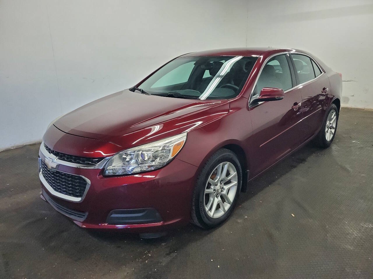 Used 2015 Chevrolet Malibu LT w/ Power Convenience Package FWD image 1