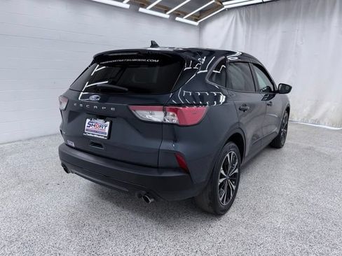 Used 2022 Ford Escape SE w/ SE Sport Appearance Package FWD image 2