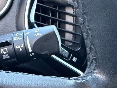 Used 2022 Jeep Cherokee Limited image 15