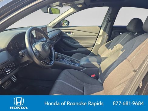 Used 2023 Honda Accord Sport image 10