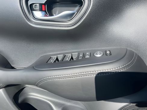 New 2026 Honda HR-V EX-L image 23