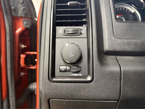 Used 2023 RAM 1500 Warlock AWD/4WD image 26