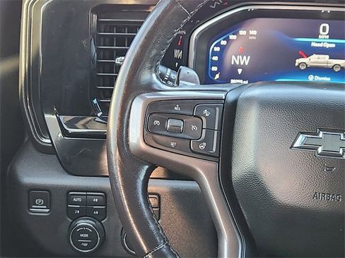 Used 2022 Chevrolet Silverado 1500 ZR2 image 28